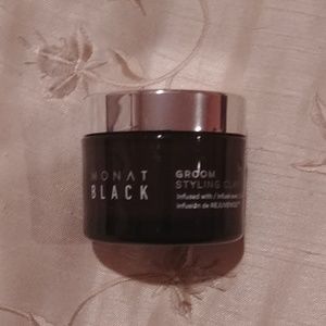 Monat Black styling clay
